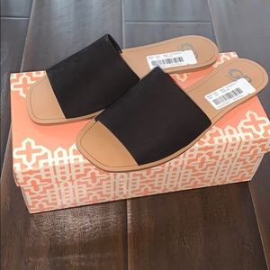 Gianni Bini flat slide in sandals